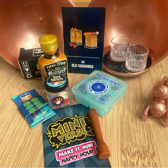 !!! SOLD !!! Mini Verse Make It Mini Happy Hour (Not Suitable For Children) - Picture 1 of 1